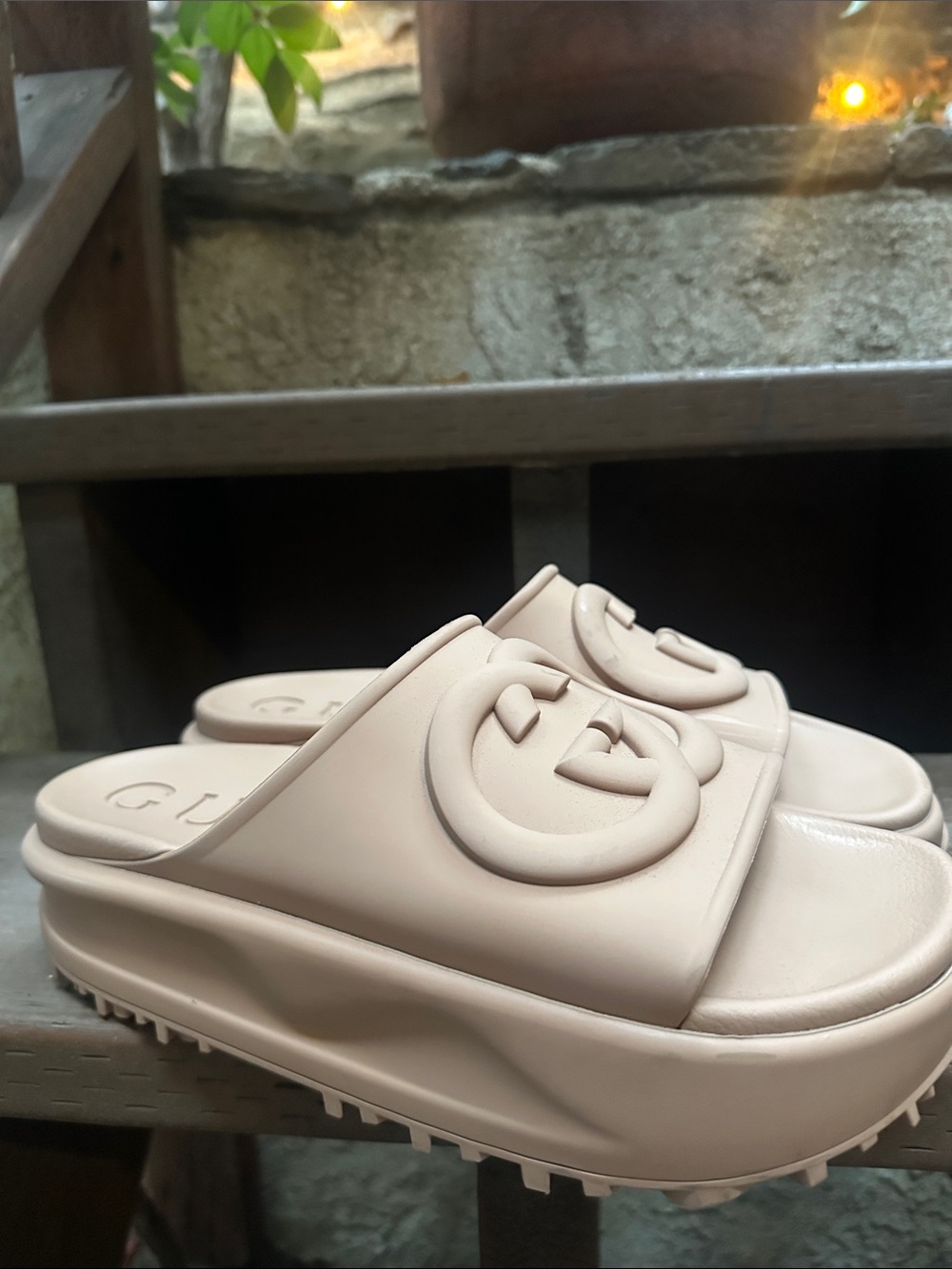 Gucci Unisex Sandals - Picture 4 of 8